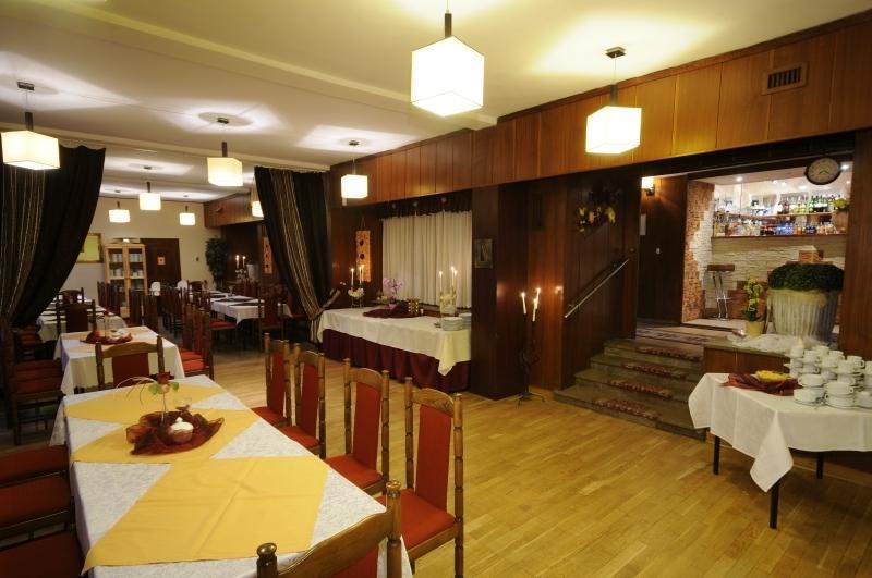 Appartement Jowisz à Poznań Restaurant photo
